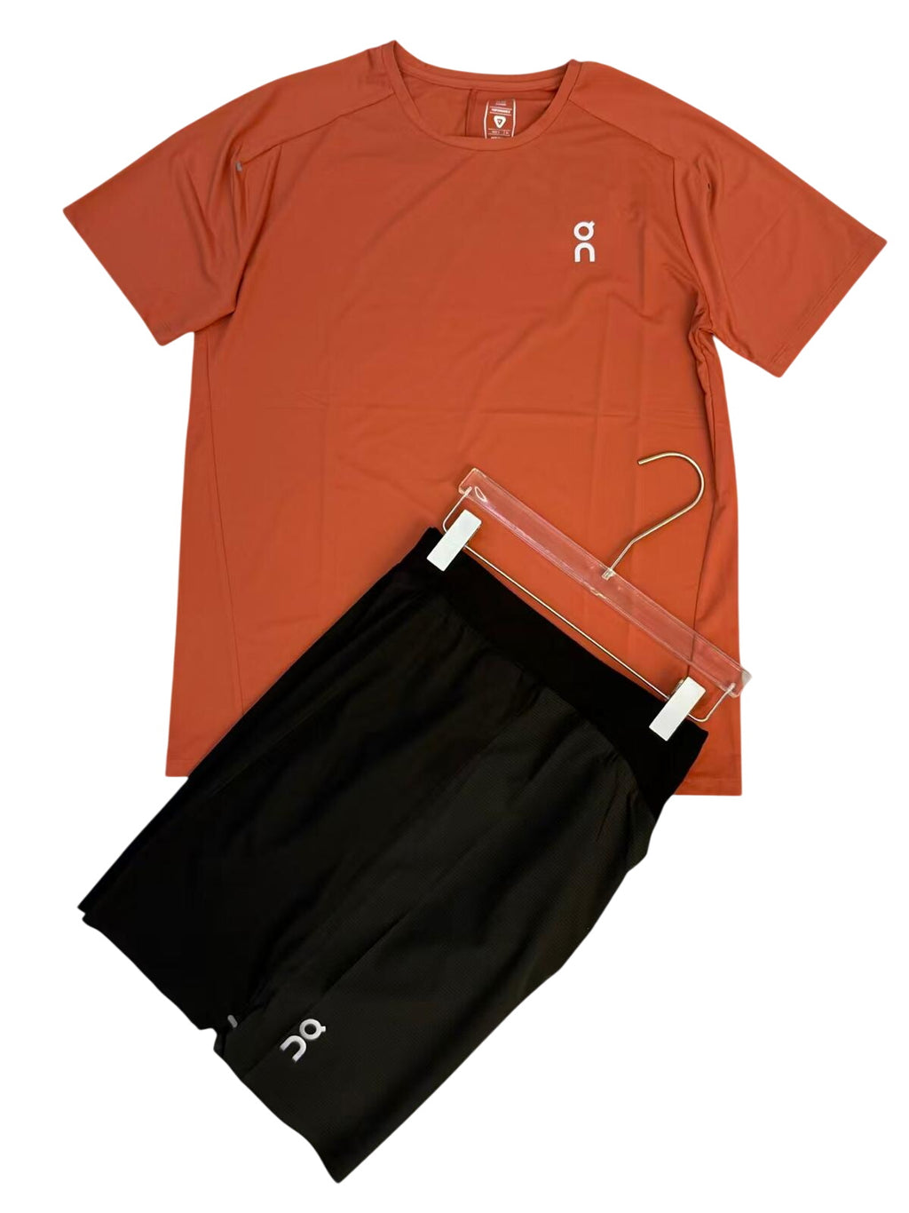 Ensemble ON Orange